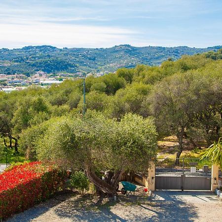 Appartamenti Villa Il Poggiolo Диано Марина Екстериор снимка