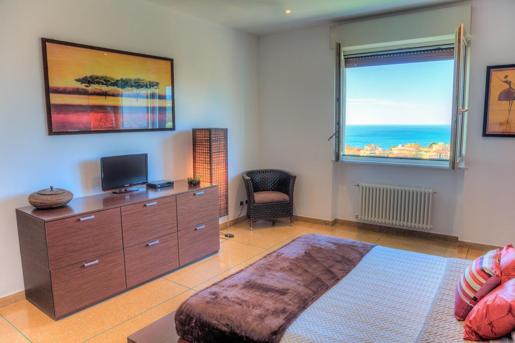 Appartamenti Villa Il Poggiolo Диано Марина Екстериор снимка
